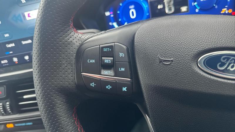 Used Ford Focus 2022 for sale - 76234828: Photo 29