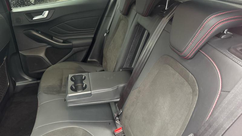 Used Ford Focus 2022 for sale - 76234828: Photo 9