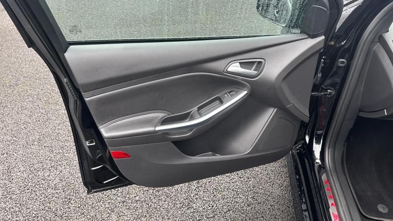 Used Ford Focus 2018 for sale - 76008532: Photo 17