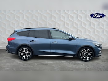 Used Ford Focus 2019 for sale - 78698777: Photo