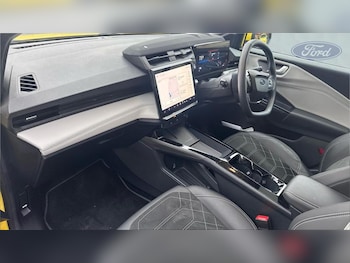 Used Ford Puma Gen-E 2025 for sale - 76161896: Photo 2