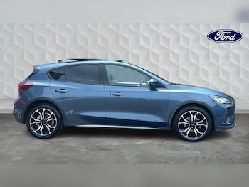 Used Ford Focus 2023 for sale - 78889355: Photo