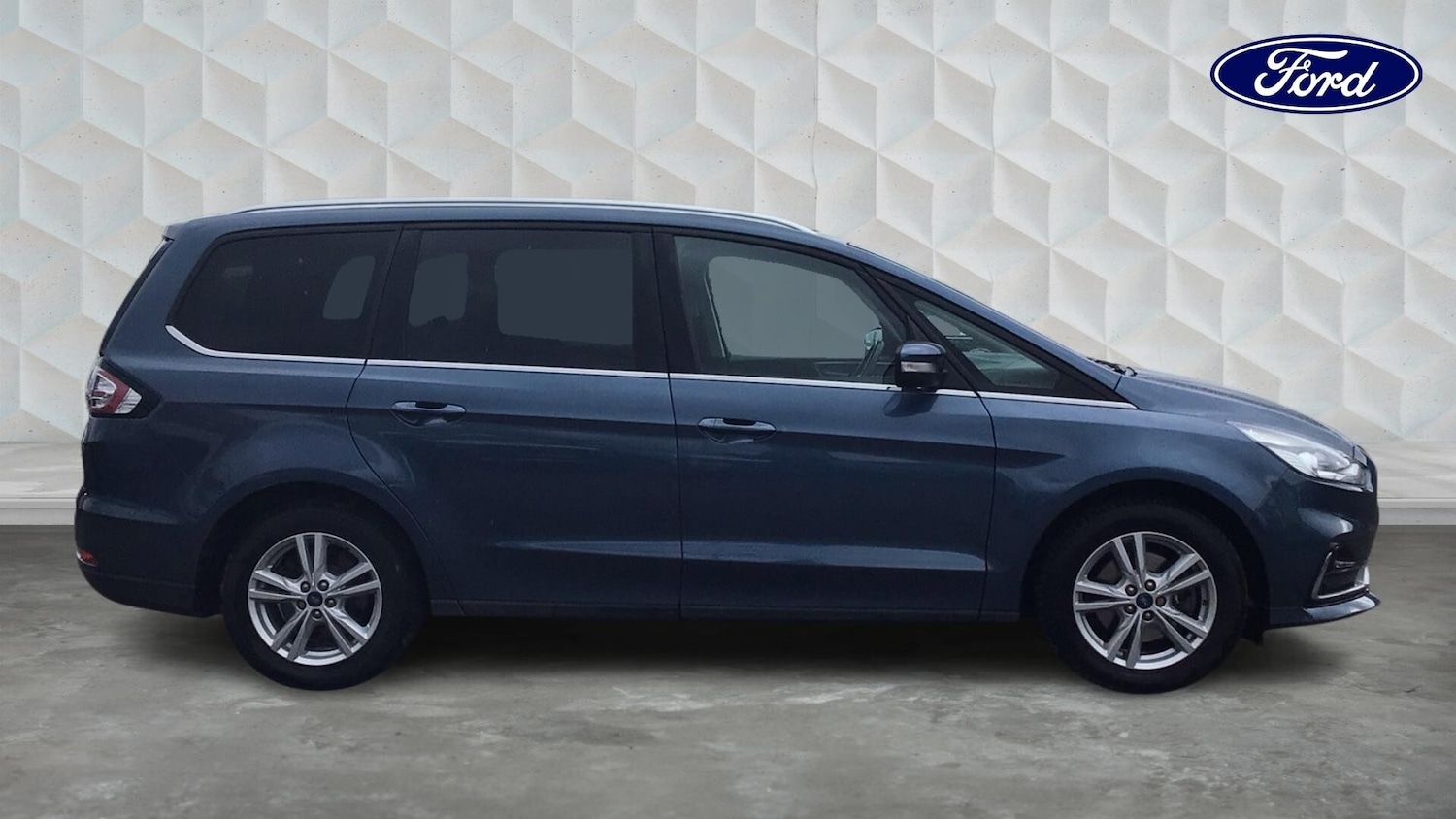 Used Ford Galaxy 2022 for sale - 77602958: Photo 4