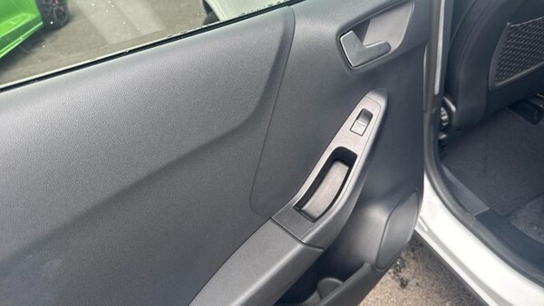 Used Ford Puma 2023 for sale - 75343424: Photo 23