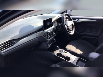 Used Ford Focus 2022 for sale - 79205918: Photo