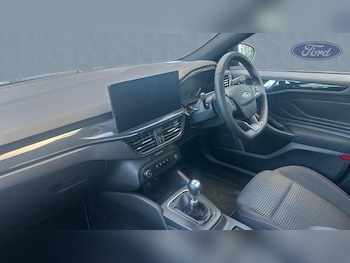 Used Ford Focus 2024 for sale - 76545309: Photo