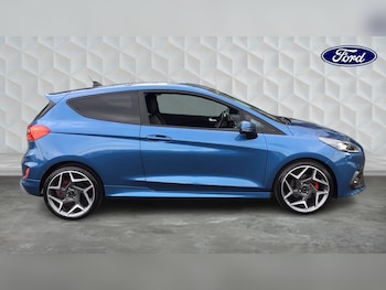 Used Ford Fiesta 2018 for sale - 78402981: Photo