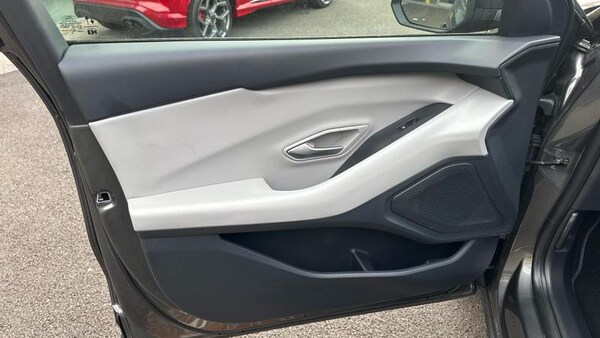 Used Ford Explorer 2025 for sale - 76131299: Photo 16