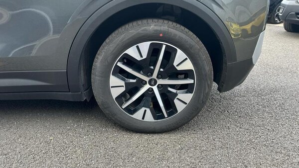 Used Ford Explorer 2025 for sale - 76131299: Photo 19
