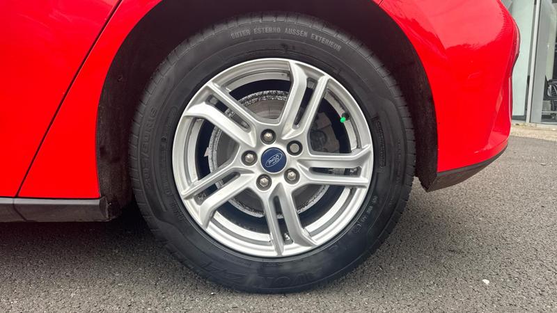 Used Ford Focus 2020 for sale - 76277231: Photo 11