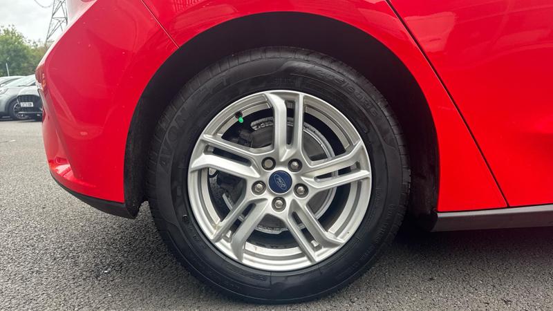 Used Ford Focus 2020 for sale - 76277231: Photo 9