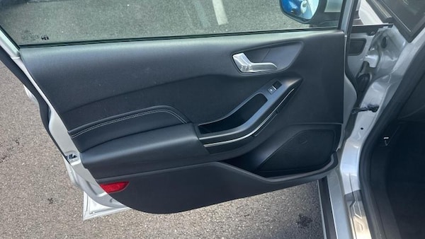 Used Ford Fiesta 2018 for sale - 75261121: Photo 19