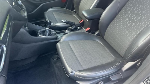 Used Ford Fiesta 2018 for sale - 75261121: Photo 20