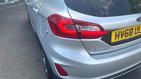 Used Ford Fiesta 2018 for sale - 75261121: Photo 24