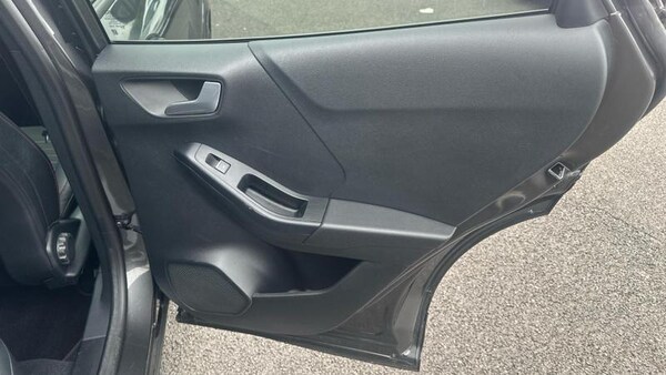 Used Ford Puma 2023 for sale - 75541936: Photo 30