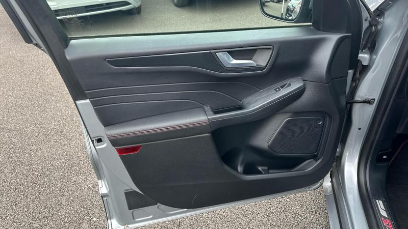 Used Ford Kuga 2022 for sale - 76452829: Photo 18