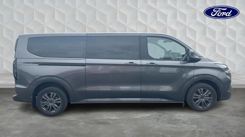 Used Ford Tourneo Custom 2025 for sale - 76389590: Photo 4