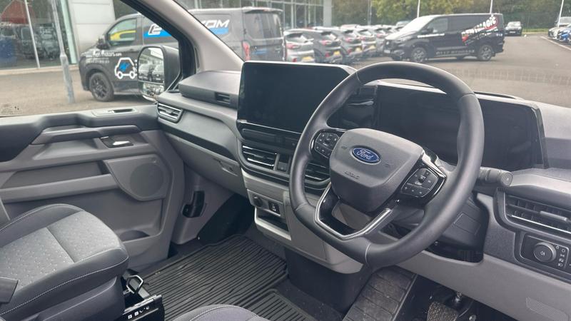 Used Ford Tourneo Custom 2025 for sale - 76389590: Photo 6