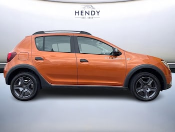 Used Dacia Sandero Stepway 2017 for sale - 79255262: Photo