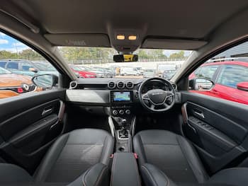 Used Dacia Duster 2023 for sale - 79846037: Photo