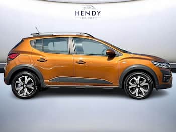 Used Dacia Sandero Stepway 2022 for sale - 79632903: Photo