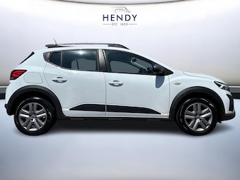 Used Dacia Sandero Stepway 2023 for sale - 79199549: Photo