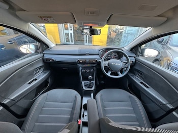 Used Dacia Sandero Stepway 2023 for sale - 79199723: Photo