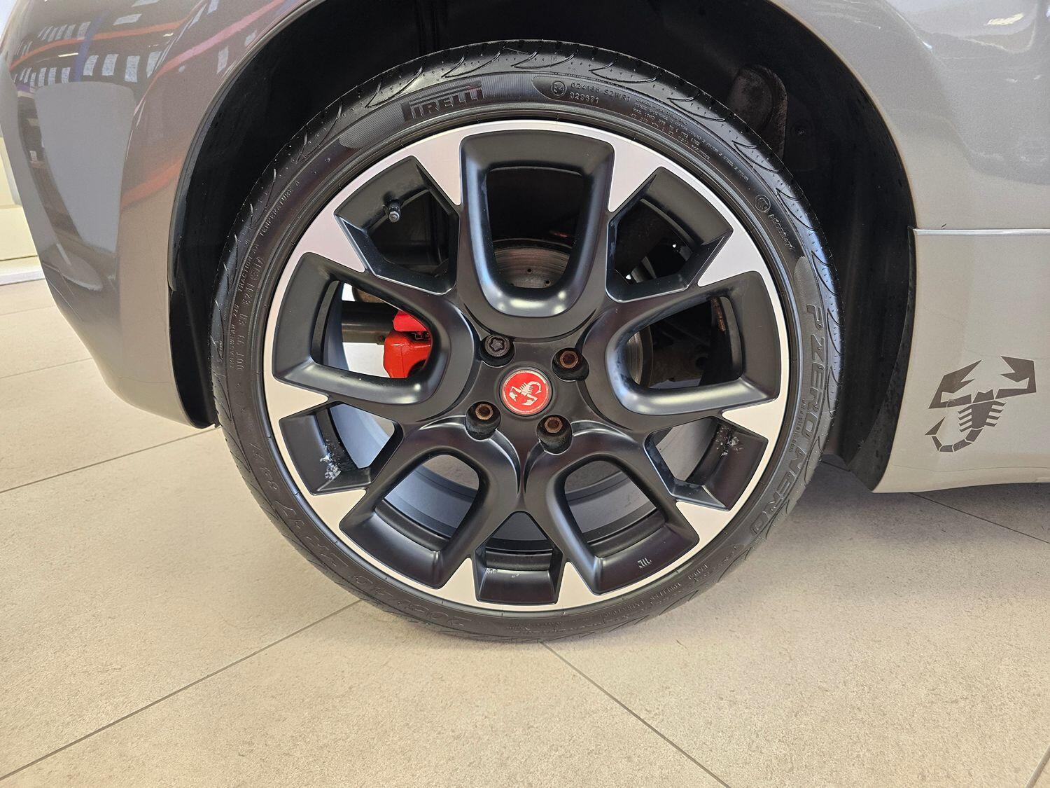 Used Abarth 595 2018 for sale - 76836971: Photo 25