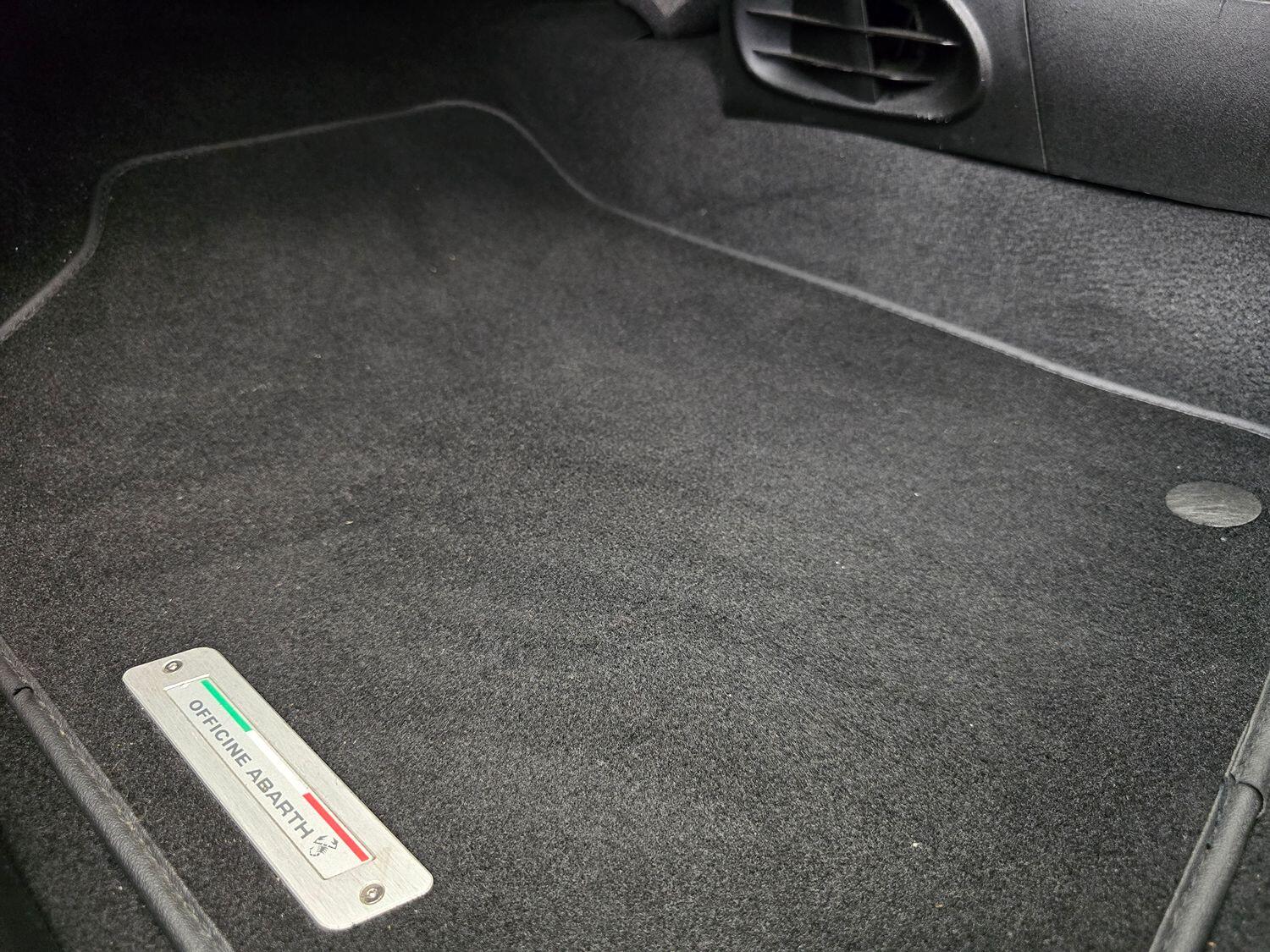 Used Abarth 595 2018 for sale - 76836971: Photo 29