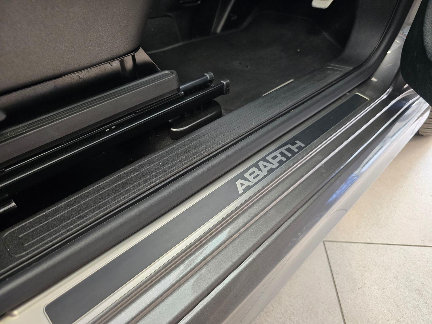 Used Abarth 595 2018 for sale - 76836971: Photo 30