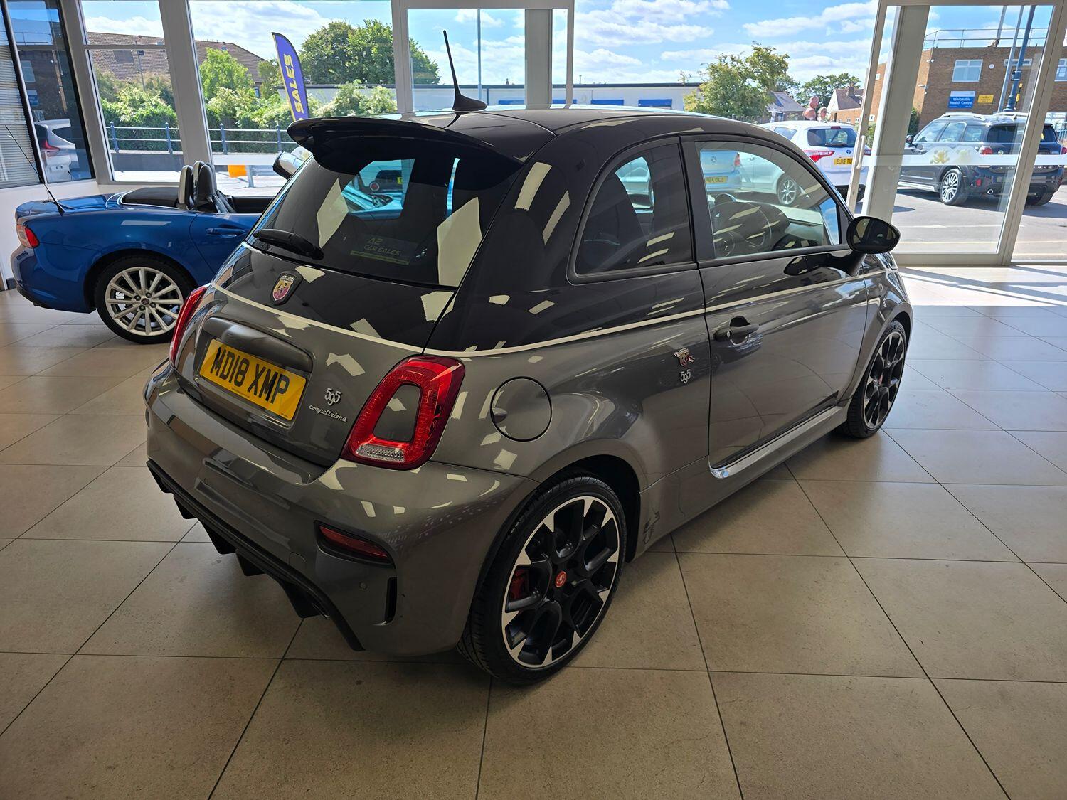 Used Abarth 595 2018 for sale - 76836971: Photo 5