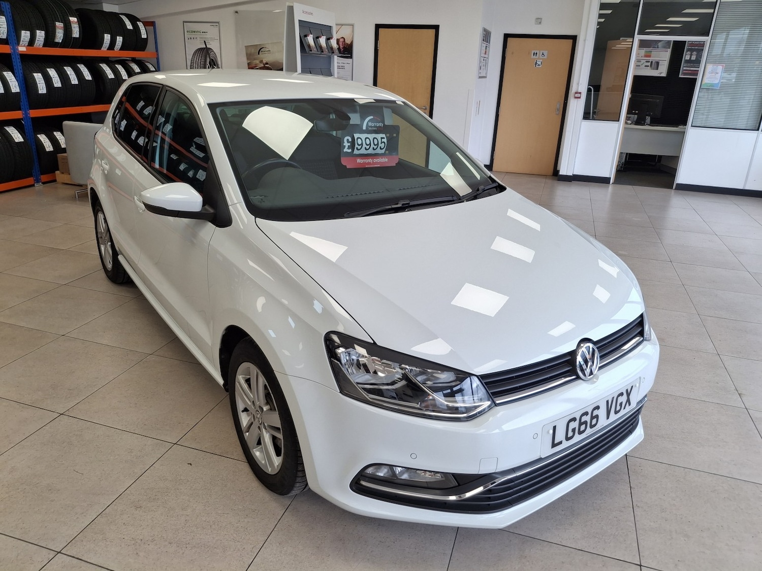 Used Volkswagen Polo 2016 for sale - 76482954: Photo 1