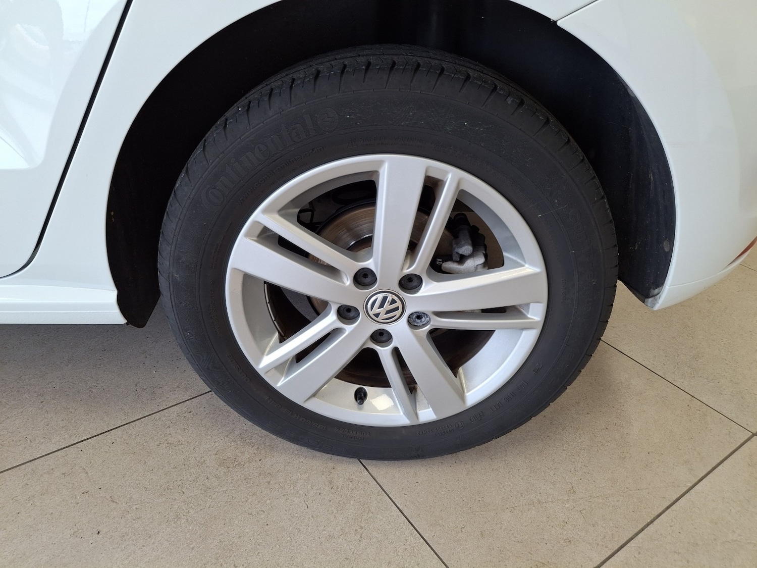 Used Volkswagen Polo 2016 for sale - 76482954: Photo 11