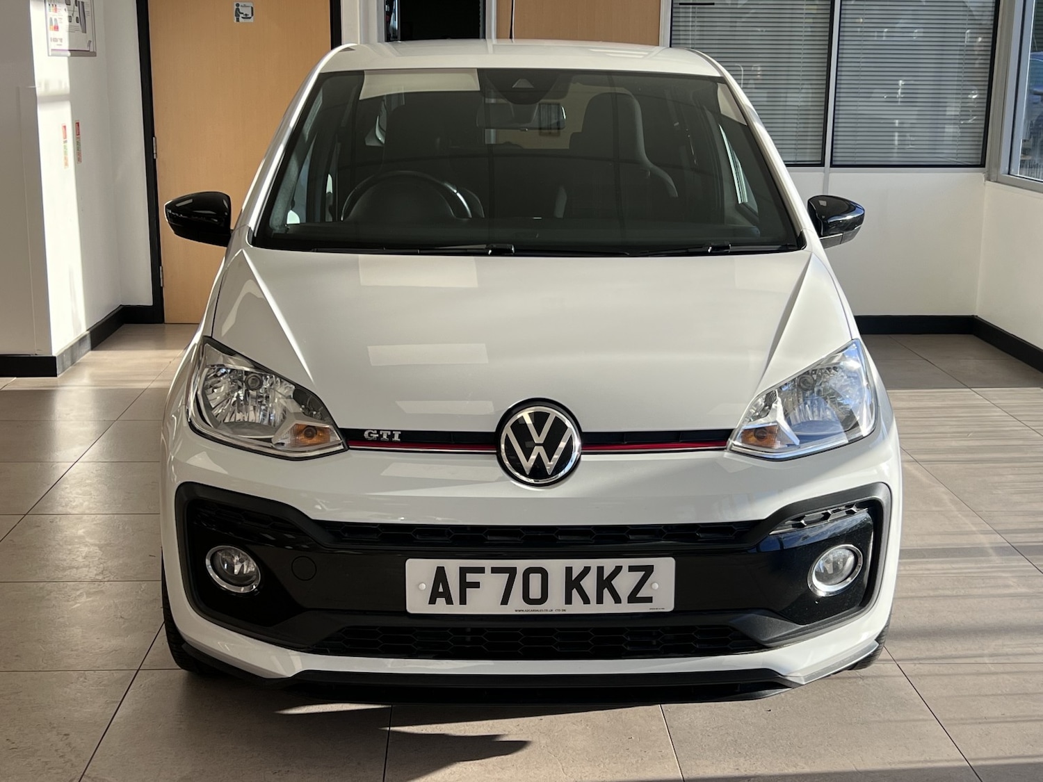 Used Volkswagen up! 2020 for sale - 76431026: Photo 3