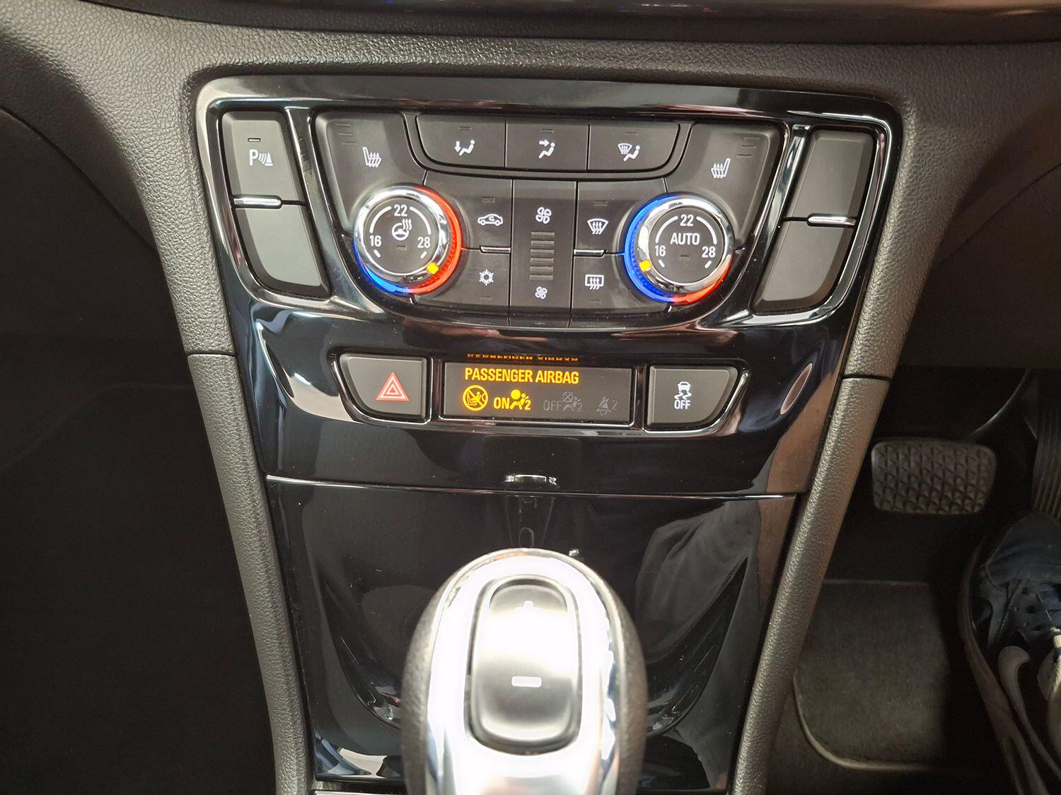 Used Vauxhall Mokka X 2018 for sale - 76430859: Photo 11