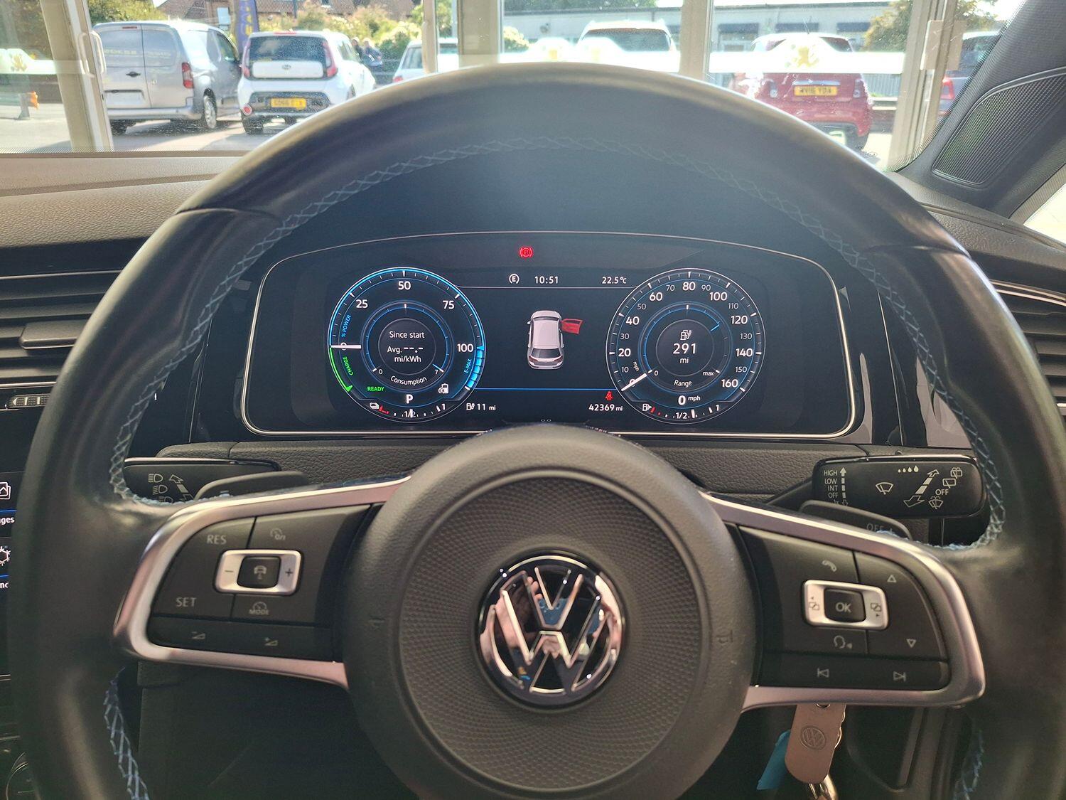 Used Volkswagen Golf 2018 for sale - 76430864: Photo 16