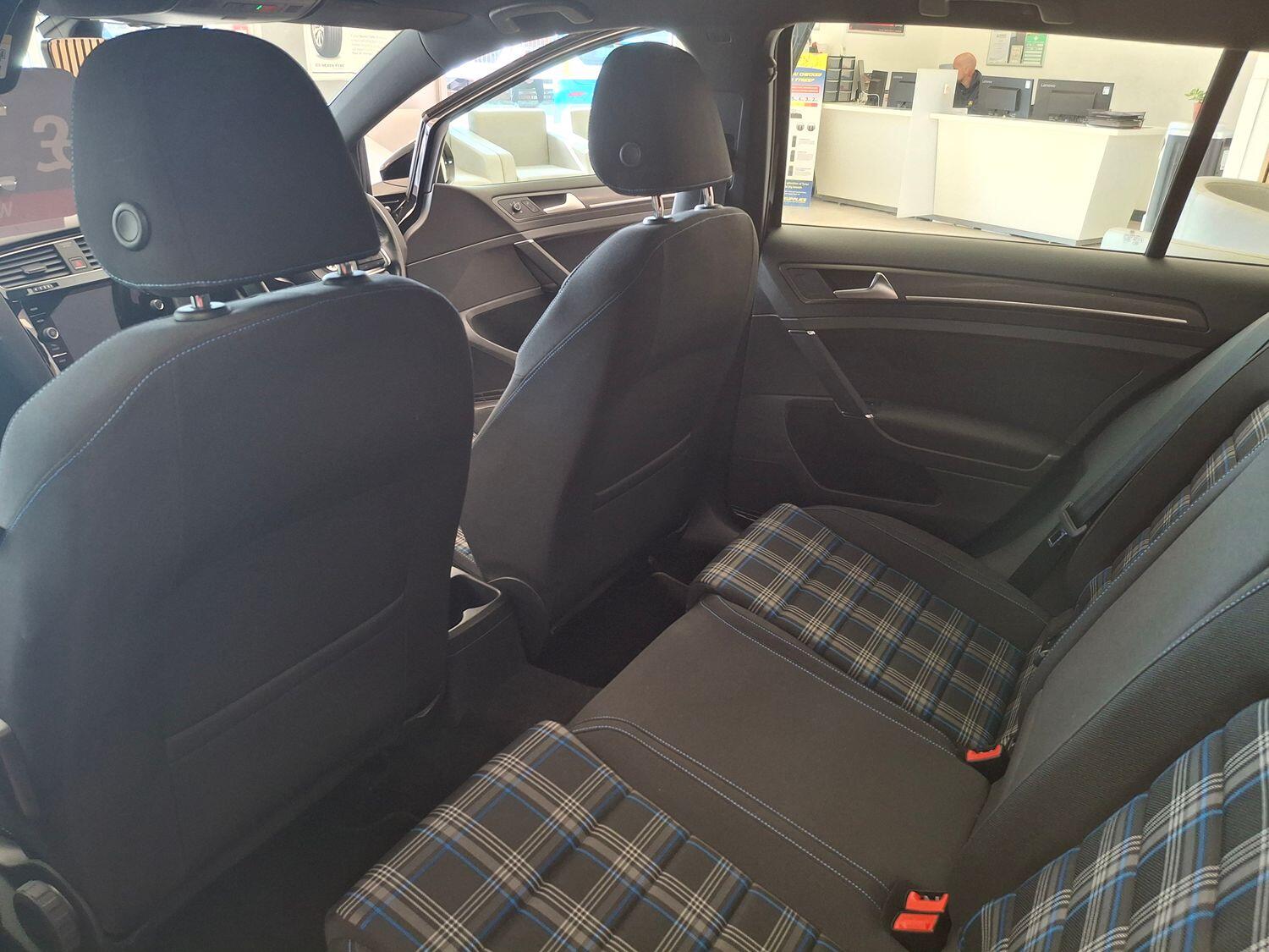 Used Volkswagen Golf 2018 for sale - 76430864: Photo 19