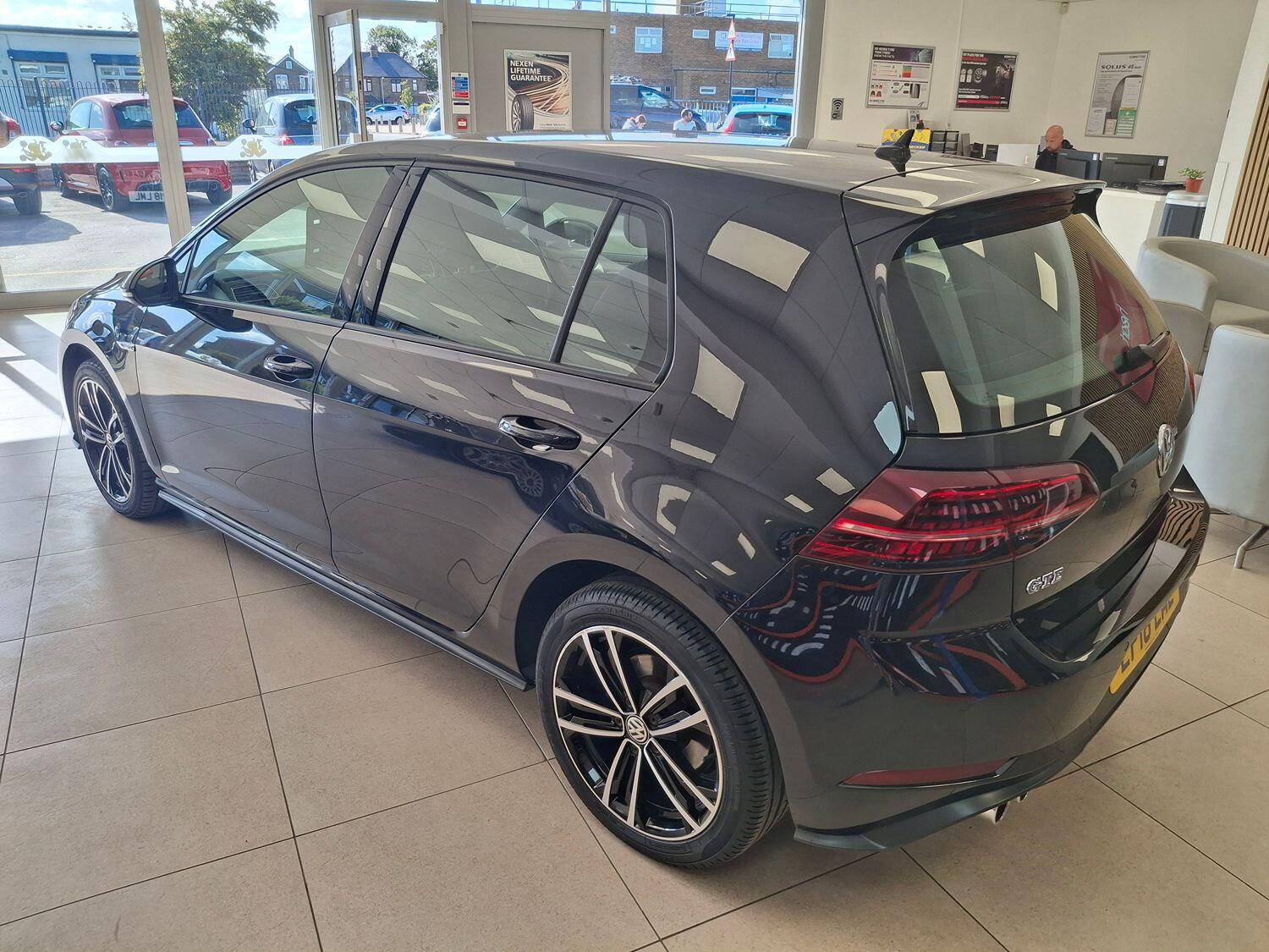 Used Volkswagen Golf 2018 for sale - 76430864: Photo 7