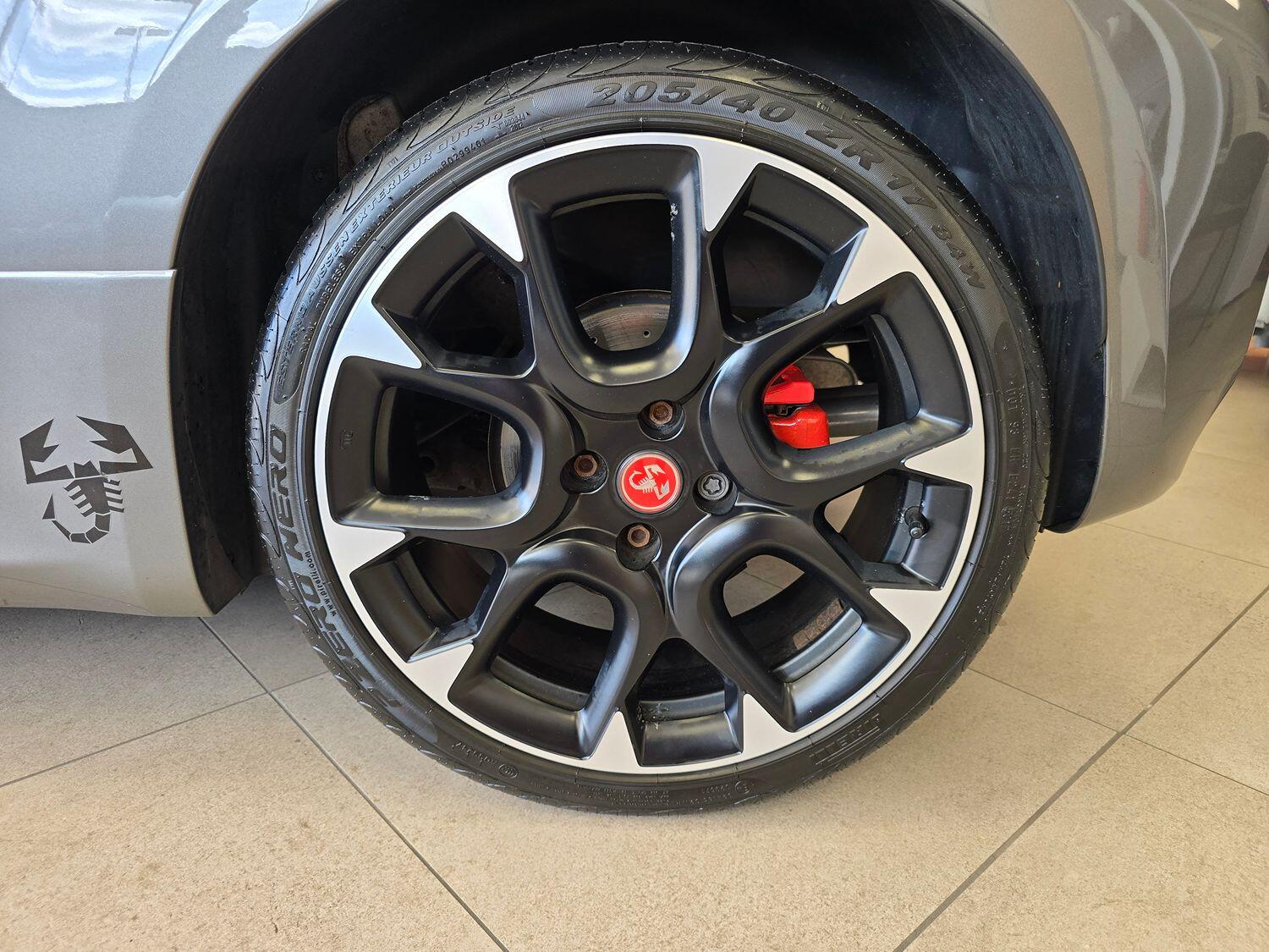 Used Abarth 595 2018 for sale - 76430930: Photo 24