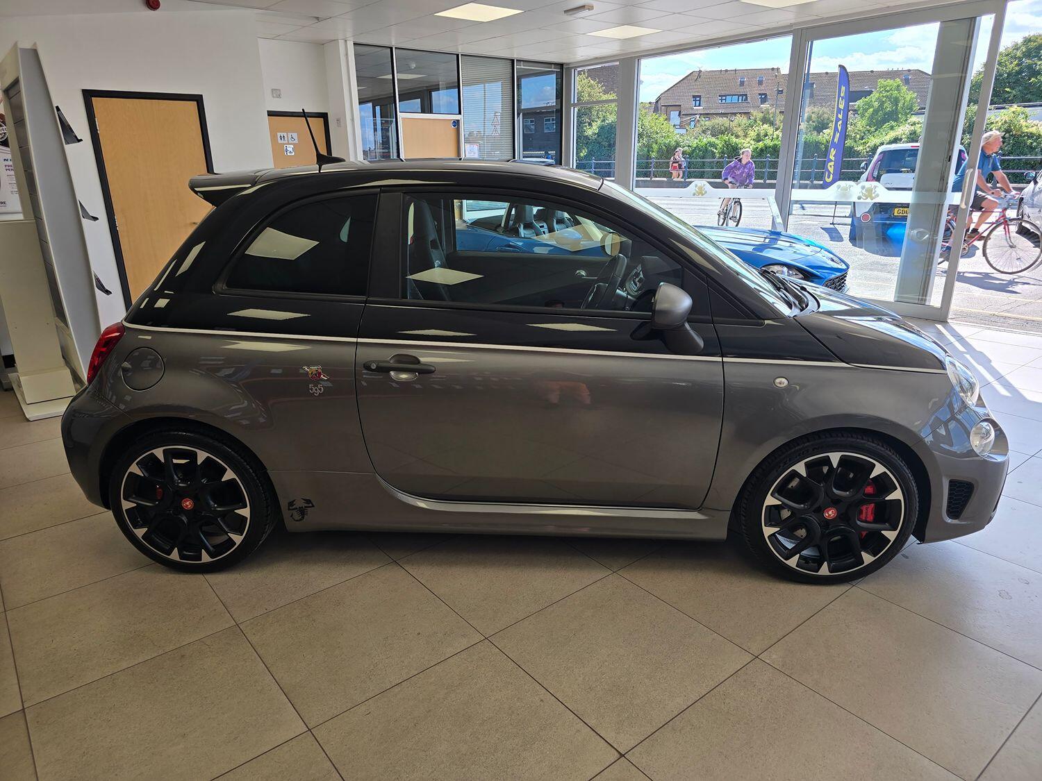 Used Abarth 595 2018 for sale - 76430930: Photo 3