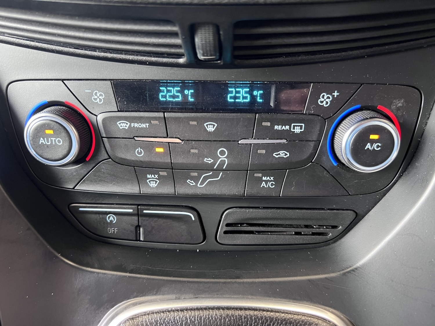 Used Ford Kuga 2017 for sale - 77027997: Photo 20