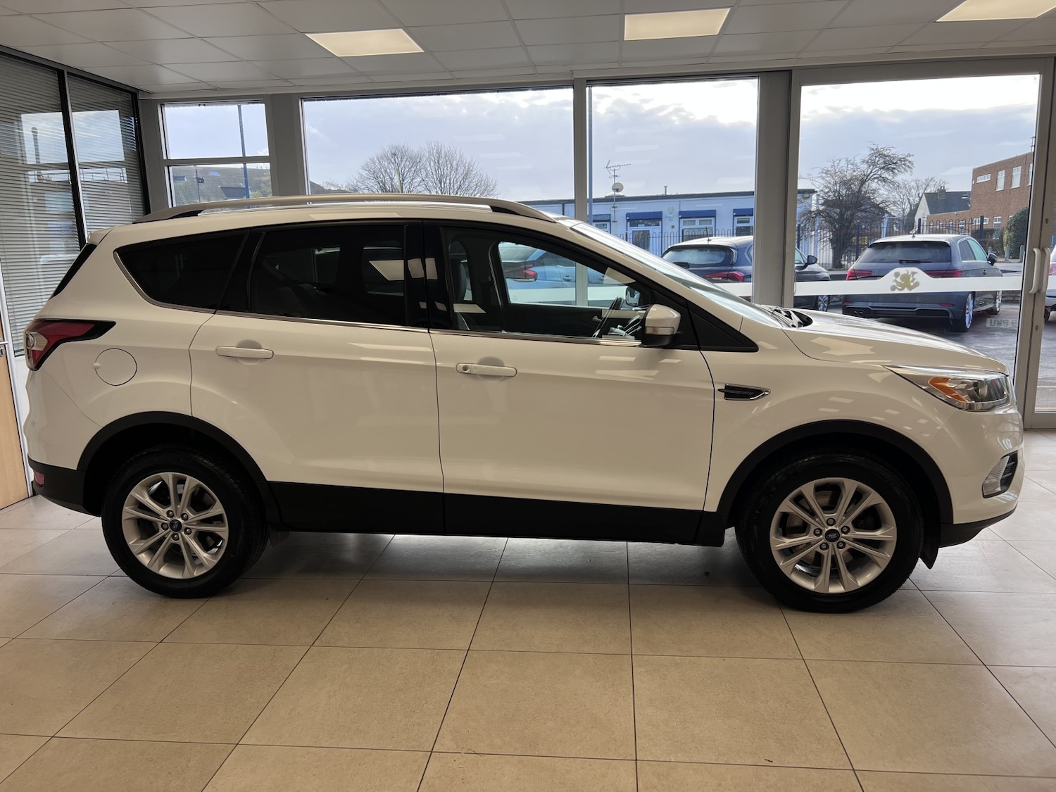 Used Ford Kuga 2017 for sale - 77027997: Photo 6
