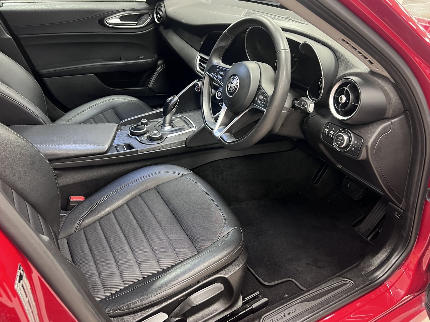 Used Alfa Romeo Giulia 2020 for sale - 76911103: Photo 12