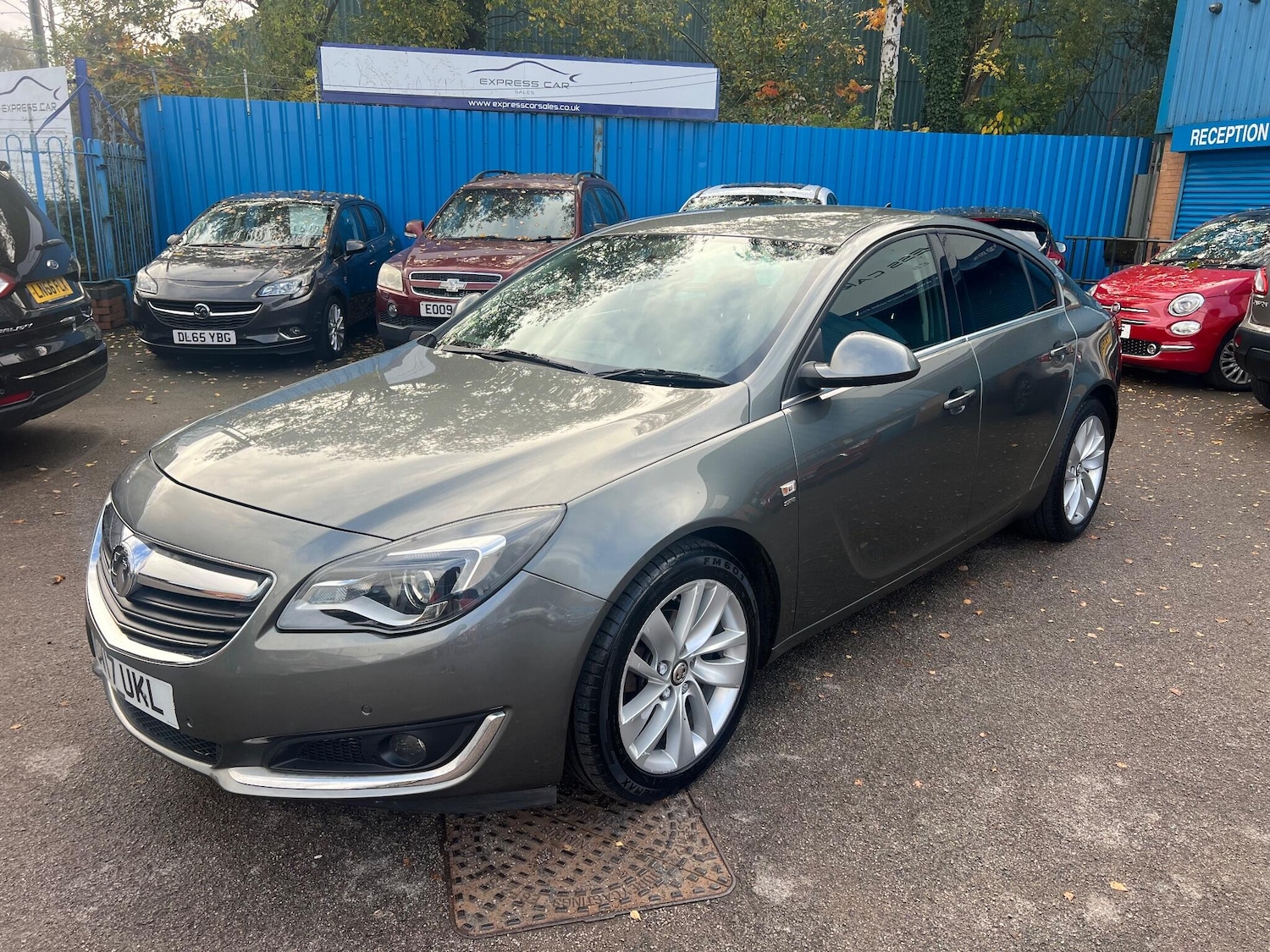 Used Vauxhall Insignia 2017 for sale - 76361050: Photo 4