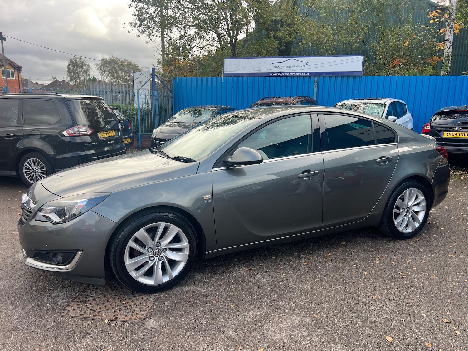 Used Vauxhall Insignia 2017 for sale - 76361050: Photo 5
