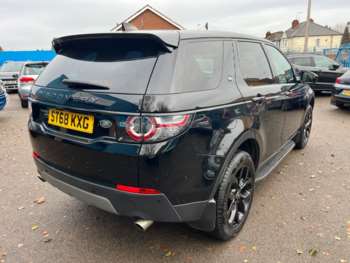 Used Land Rover Discovery Sport 2018 for sale - 74828620: Photo