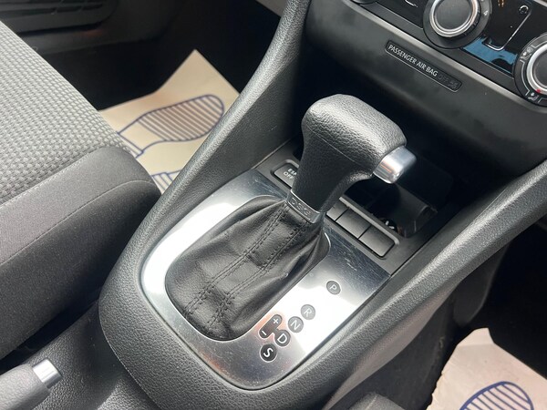 Used Volkswagen Golf 2009 for sale - 76270635: Photo 16