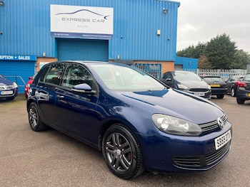 Volkswagen - Golf