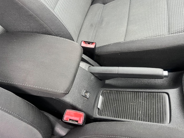 Used Volkswagen Golf 2009 for sale - 76270635: Photo 20