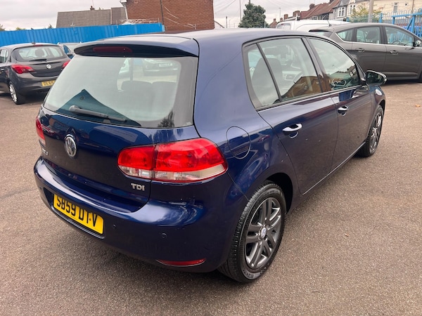 Used Volkswagen Golf 2009 for sale - 76270635: Photo 3